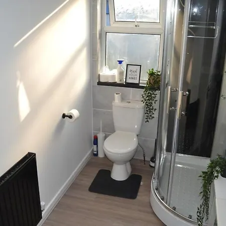 Modern Close To Centre *